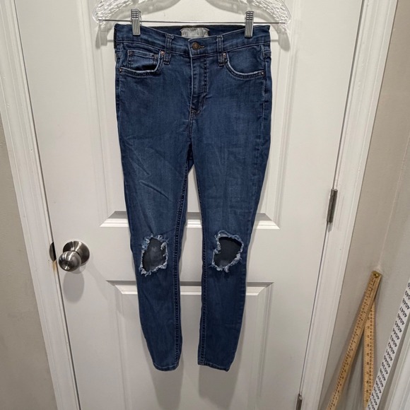 Free People Denim - Free People Womens Skinny Jeans Distressed Ripped‎ Knee Blue Size 27